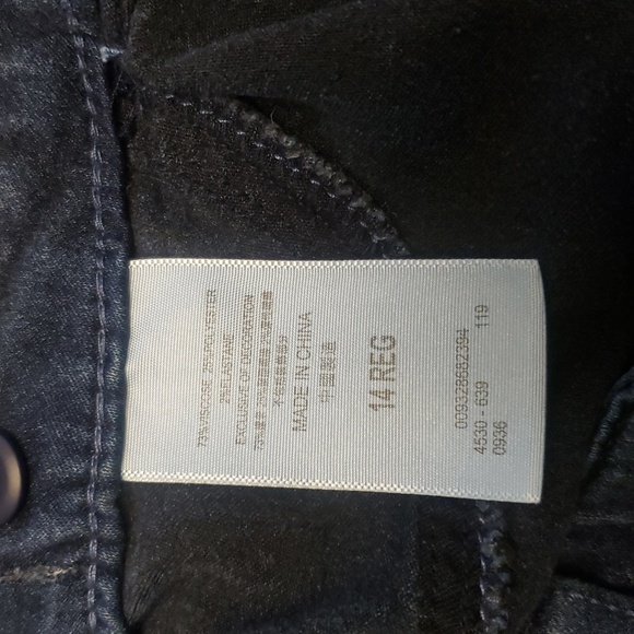 Levi's Navy Jean Shorts Classic Denim Style Girls Size 14 - Picture 4 of 6